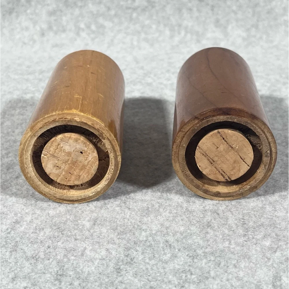 Vintage Solid Wood Salt & Pepper Shakers Mid Century Modern MCM Decor‎ Kitchen